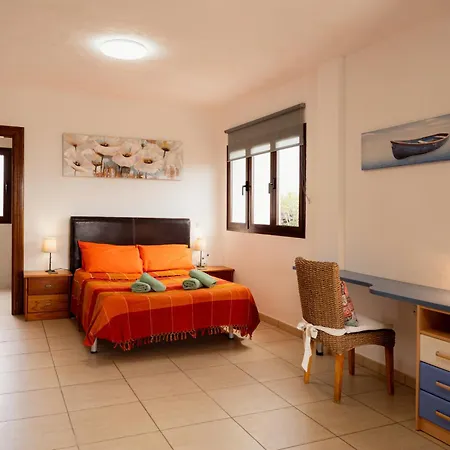 Villa Buena Vista With Heated Indoor Pool In El Roque La Oliva