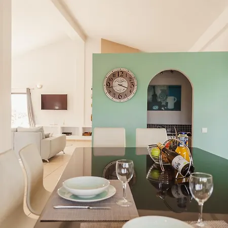 Buena Vista With Heated Indoor Pool In El Roque Villa La Oliva