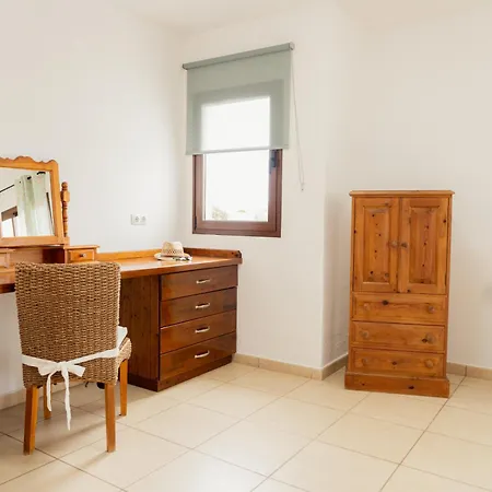 Villa Buena Vista With Heated Indoor Pool In El Roque La Oliva