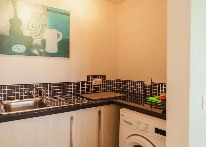 Buena Vista With Heated Indoor Pool In El Roque Villa