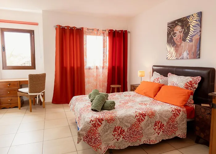 Villa Buena Vista With Heated Indoor Pool In El Roque