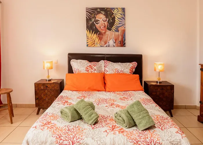 Villa Buena Vista With Heated Indoor Pool In El Roque *