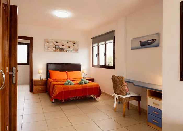 Villa Buena Vista With Heated Indoor Pool In El Roque La Oliva