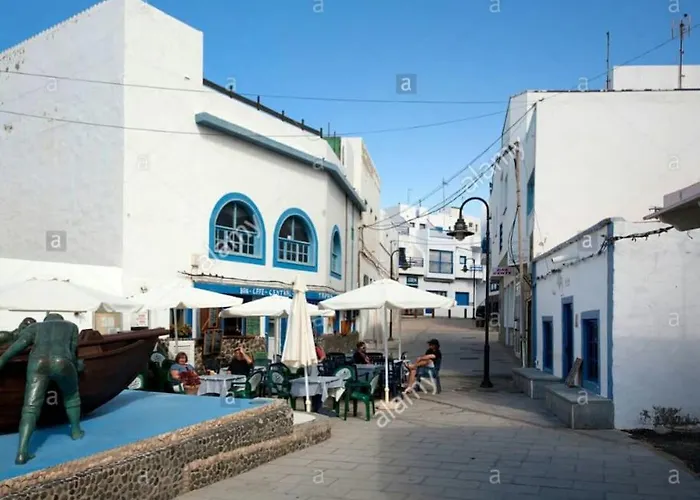 Buena Vista With Heated Indoor Pool In El Roque